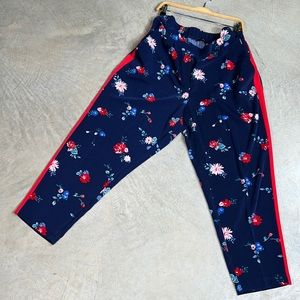 Reitman’s Navy Blue Floral Print Red Contrast Side Detail with Elastic Waist